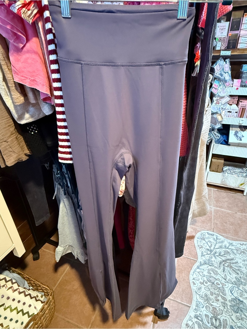 High-Waist Performance Leggings in Mauve